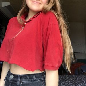Cropped colored shirt